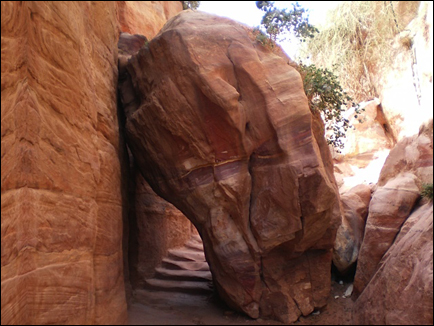 petra_wadi_ad_deir_large 5